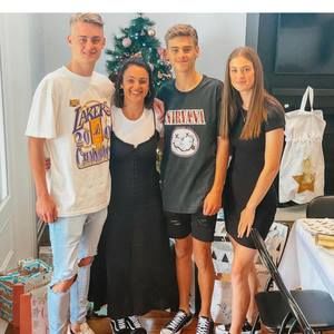 Meet your Posher, Carly